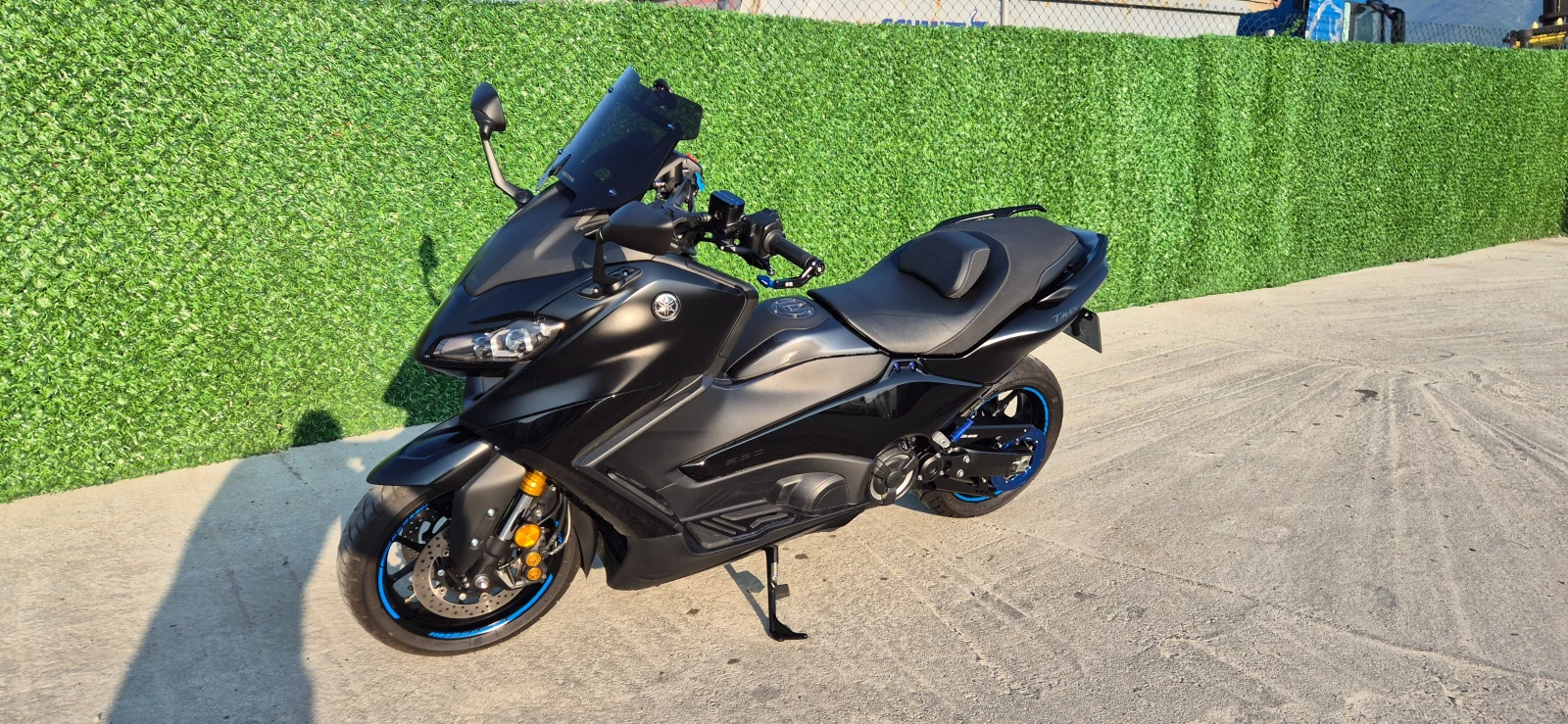 Yamaha T-max 560 Tech Max, снимка 8 - Мотоциклети и мототехника - 55583379