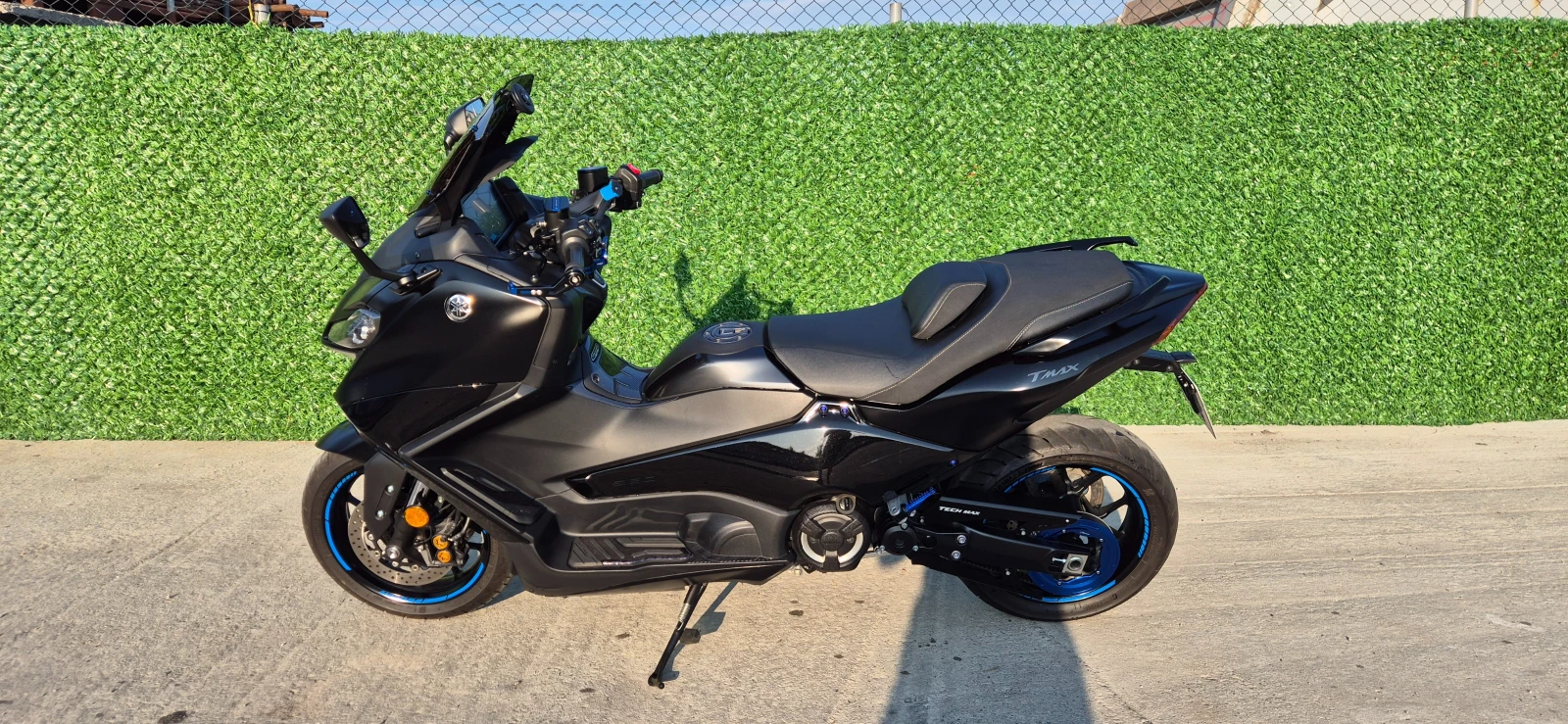 Yamaha T-max 560 Tech Max, снимка 7 - Мотоциклети и мототехника - 55583379