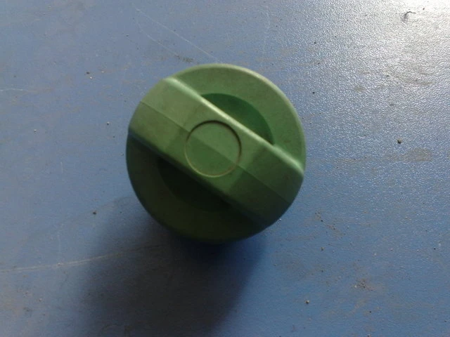 капачка за резервоар (вътрешна) за Мицубиши Спейс Стар 1.3и 