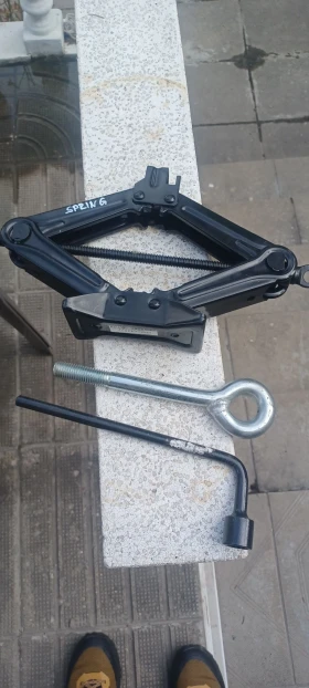 ����� �� �������� �� ���� �������� DACIA SPRING 