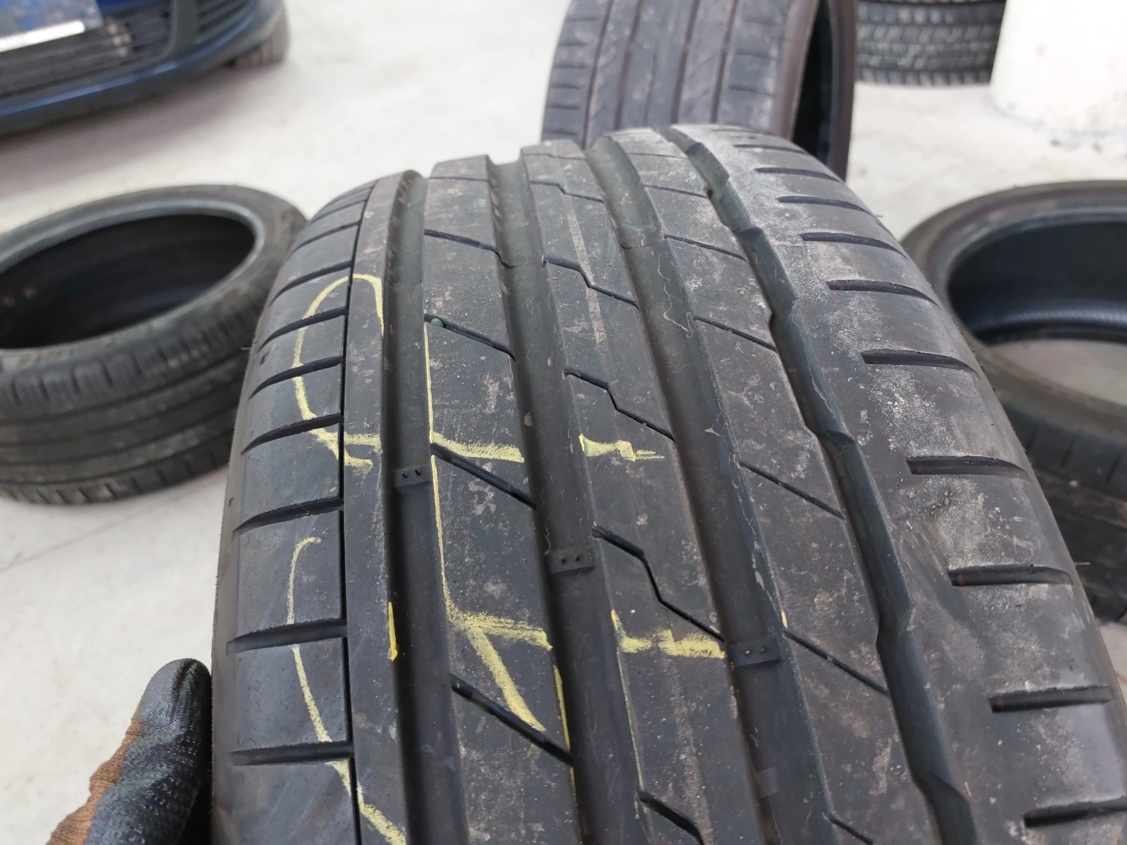 ���� 245/45R18 | Mobile.bg � ����������� 1