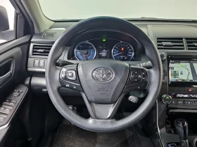 Toyota Camry Hybrid Le, снимка 13