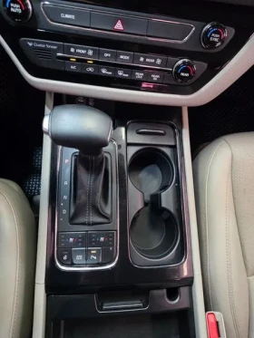 Kia Carnival Gasoline 9-Seater Noblesse, снимка 14