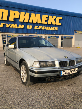 BMW 318 TDS, снимка 1