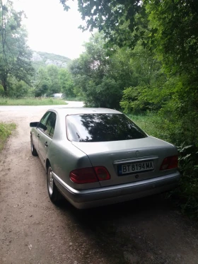 Обява за продажба на Mercedes-Benz E 300 3000d ~2 500 лв. - изображение 3