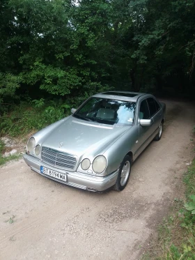 Обява за продажба на Mercedes-Benz E 300 3000d ~2 500 лв. - изображение 1