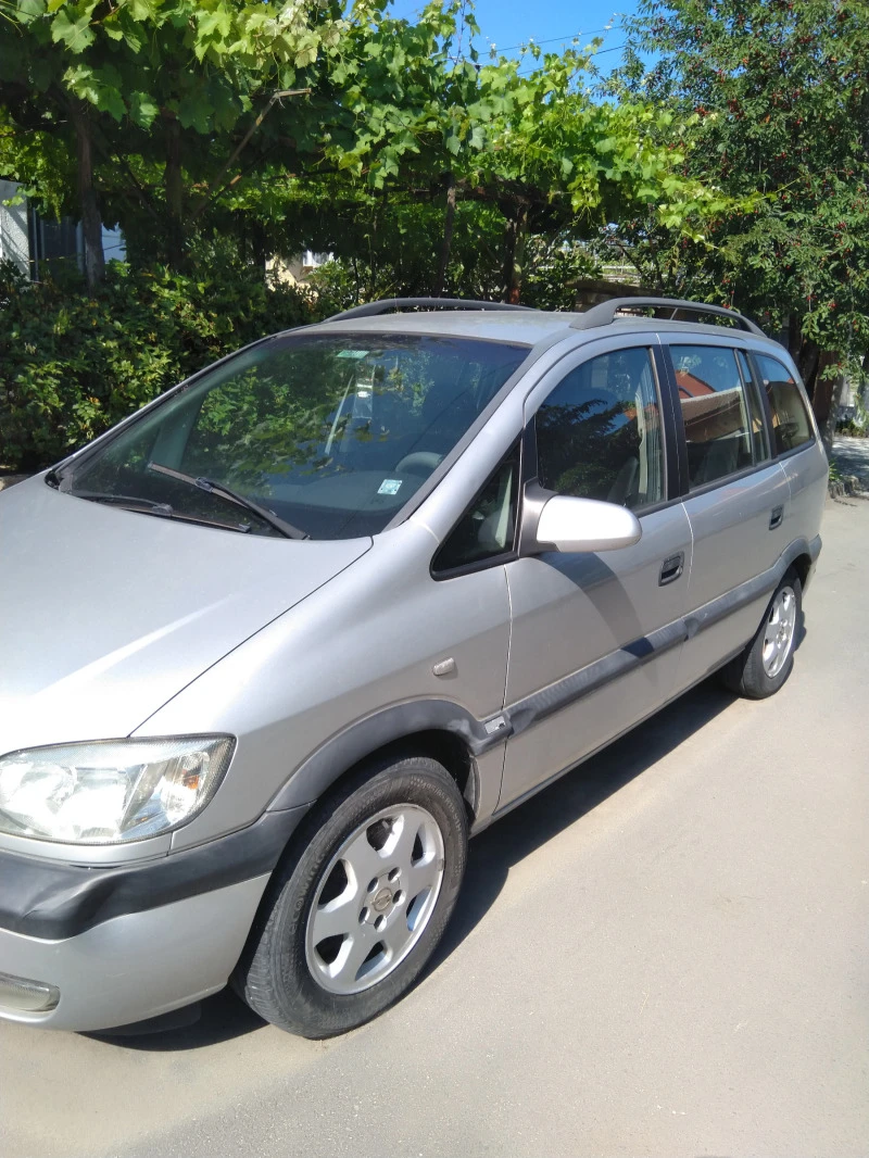 Opel Zafira, снимка 1 - Автомобили и джипове - 47489290