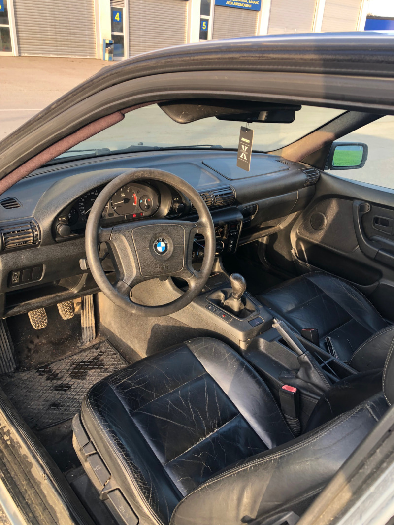 BMW 318 TDS, снимка 11 - Автомобили и джипове - 46129581