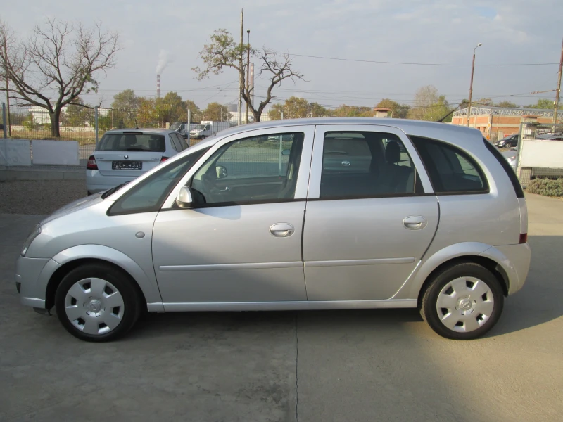 Opel Meriva 1.3CDTI, снимка 8 - Автомобили и джипове - 47796027