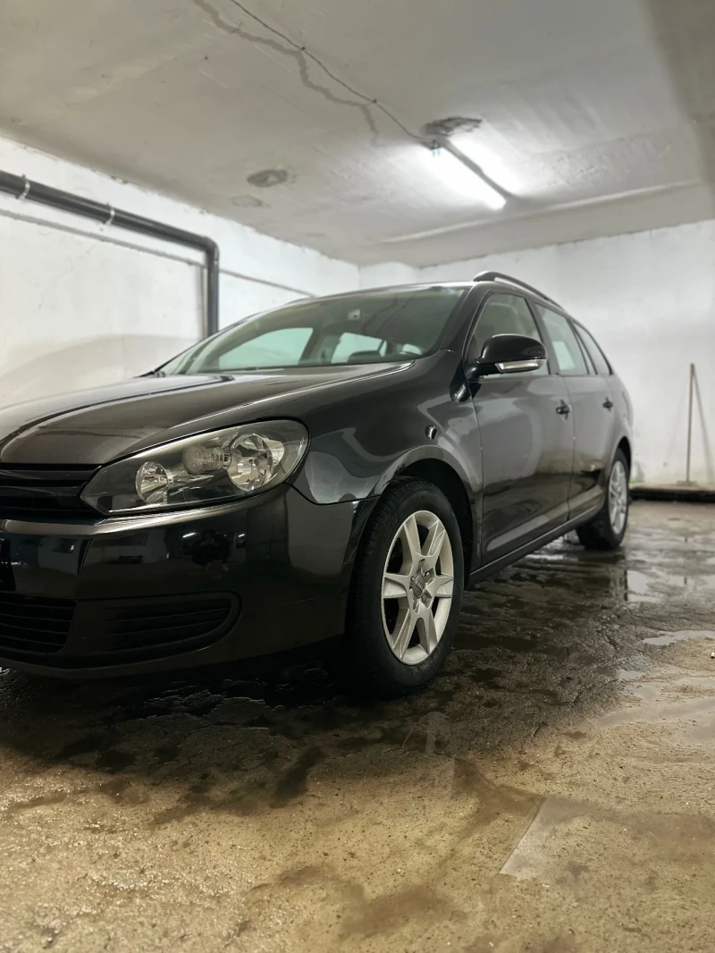 VW Golf 1.6 TDI , снимка 6 - Автомобили и джипове - 49486422