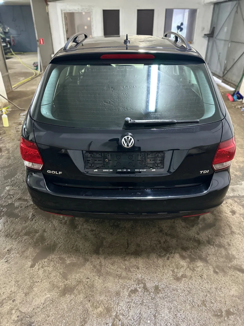 VW Golf 1.6 TDI , снимка 4 - Автомобили и джипове - 49486422