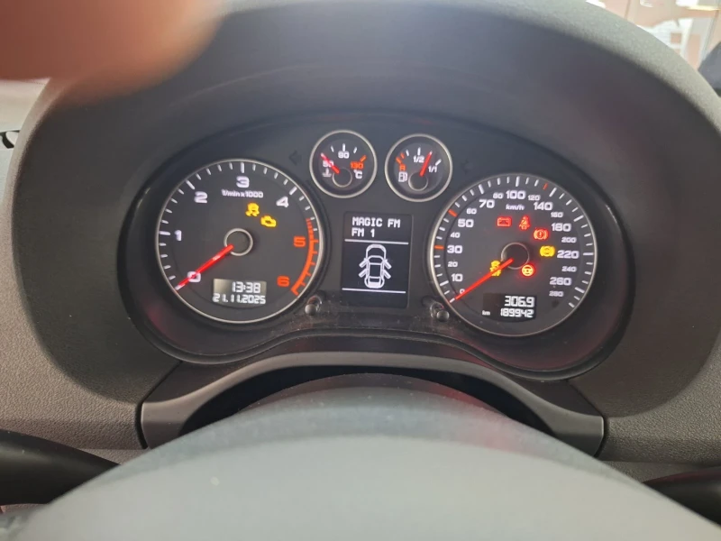 Audi A3 2.0TDI, снимка 8 - Автомобили и джипове - 52494677