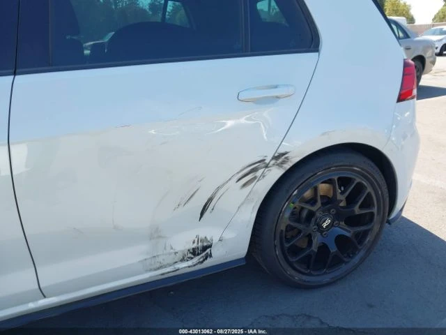 VW Golf R 2.0T W/DCC NAVIGATION * * CARFAX * * АВТО КРЕДИТ - изображение 9