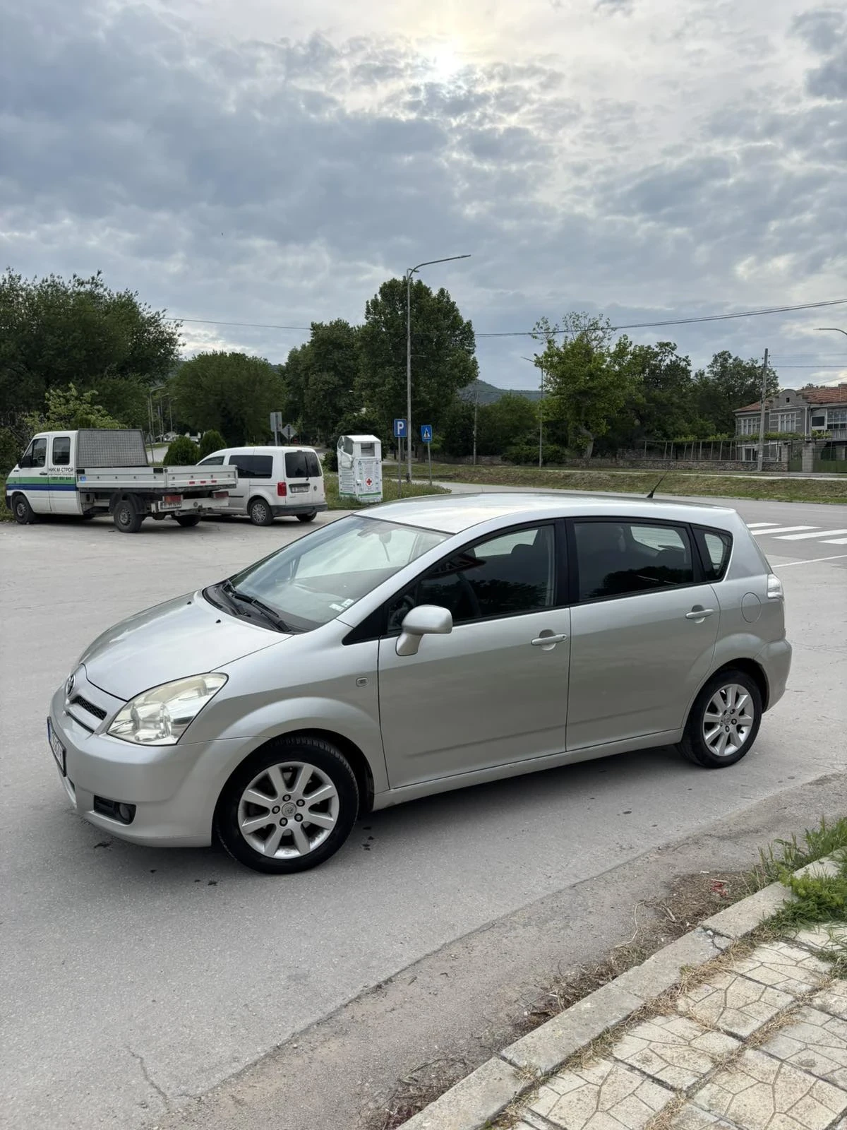 Toyota Corolla verso  - изображение 3