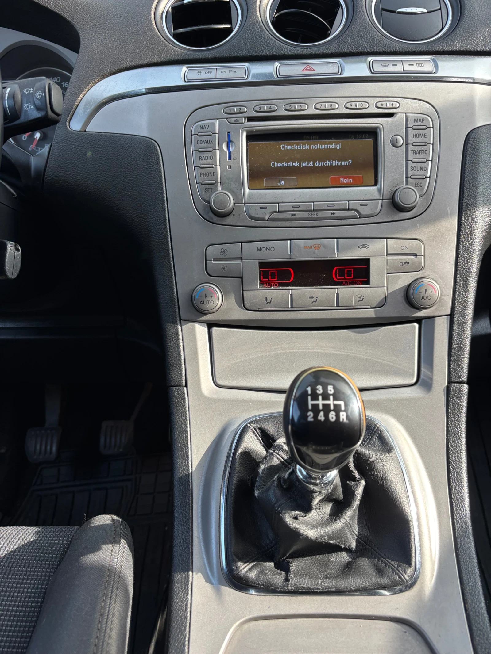 Ford S-Max 2.2 175 к.с - изображение 7