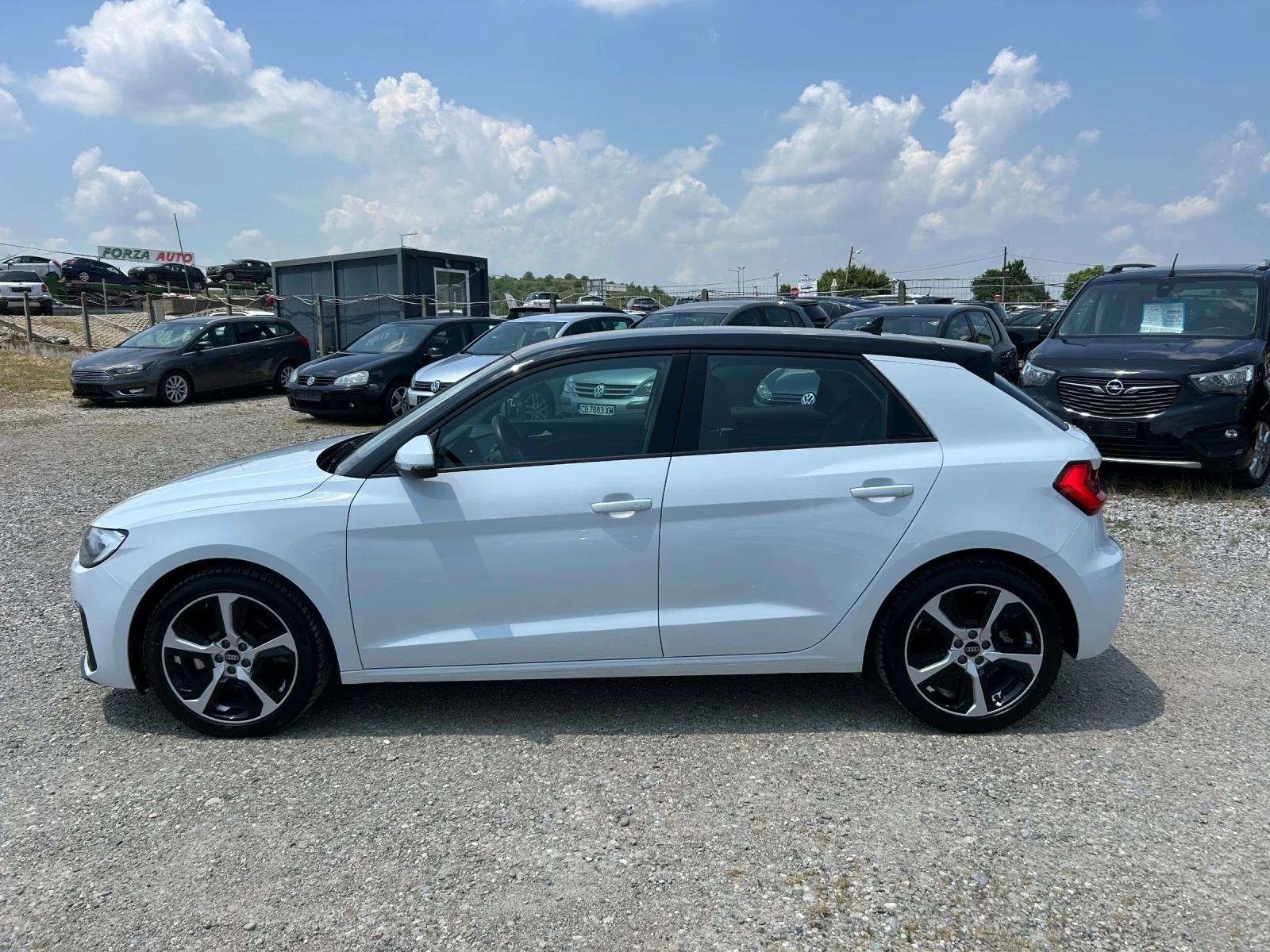 Audi A1 1.0i euro6D 6-CK - изображение 8