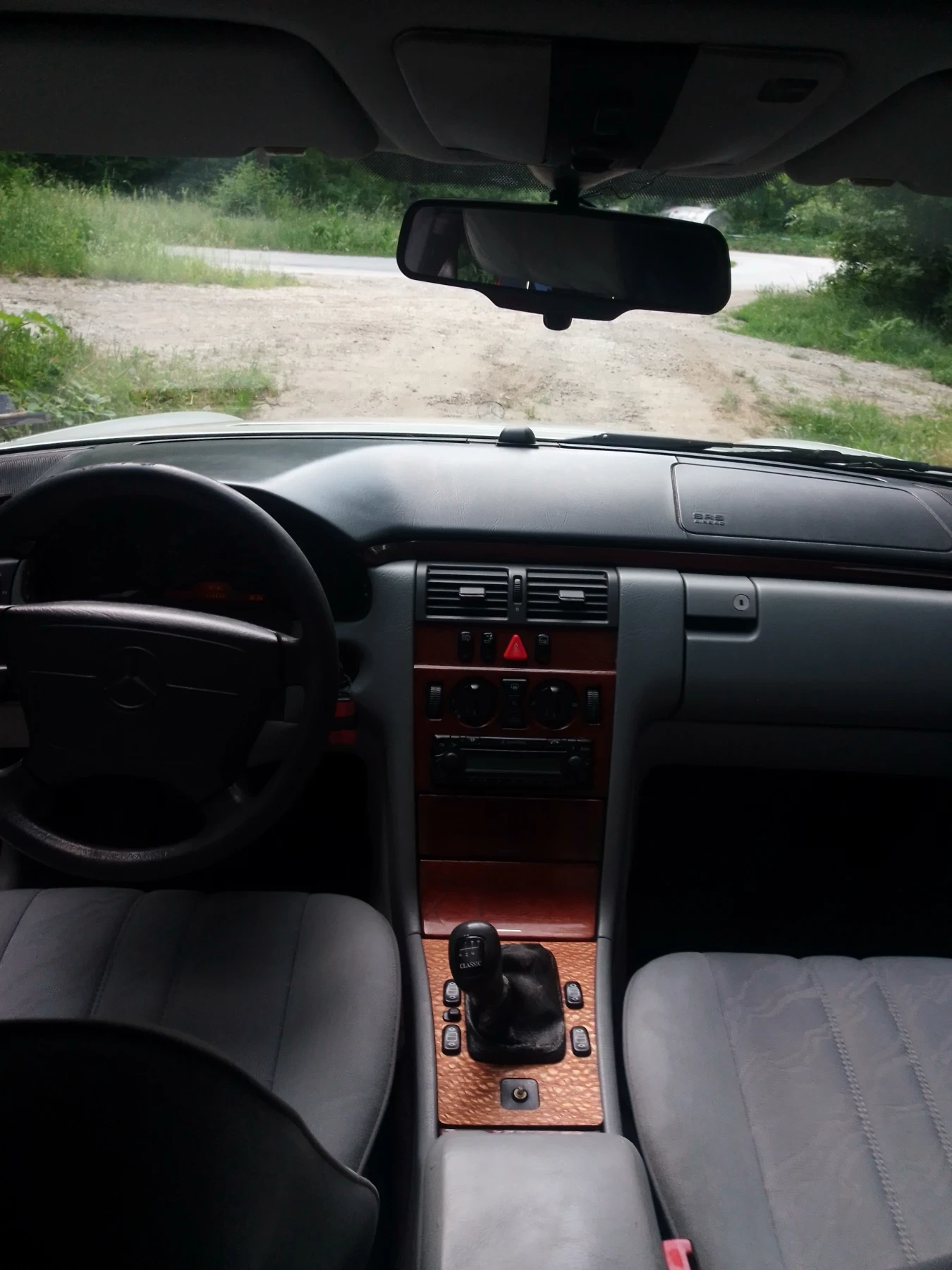 Mercedes-Benz E 300 3000d - изображение 8