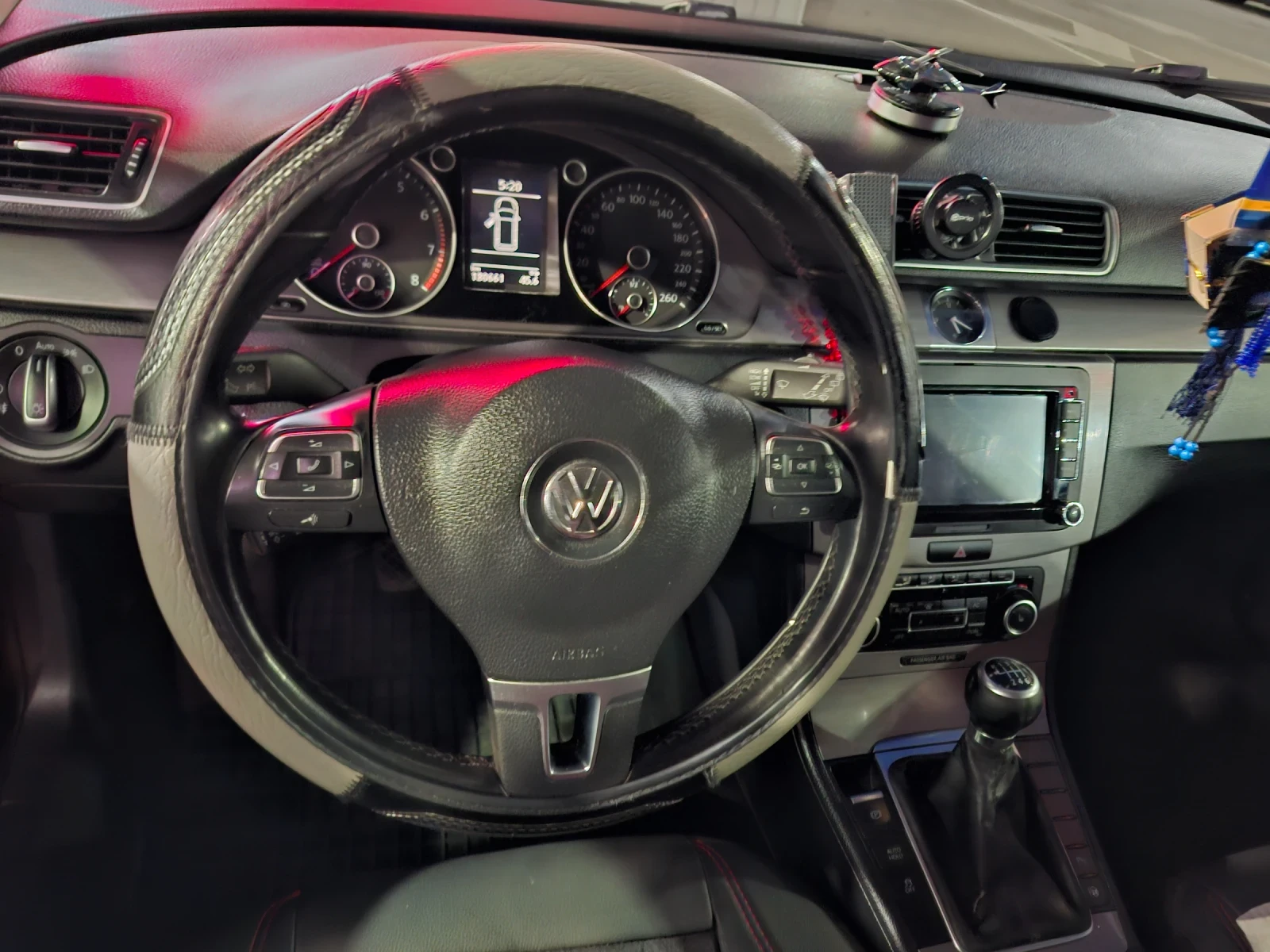 VW Passat  - изображение 7