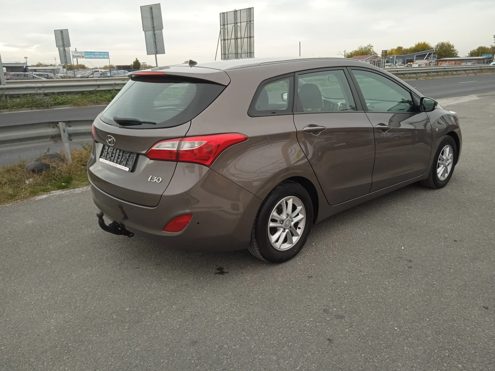 Hyundai I30 1.6crdi - изображение 4