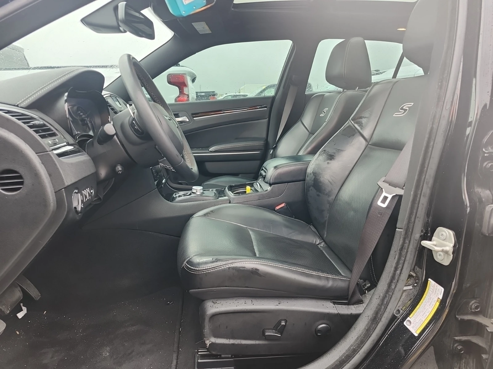 Chrysler 300c S * AWD * CARFAX * БЕЗ ПЪРВОНАЧАЛНА ВНОСКА - изображение 7