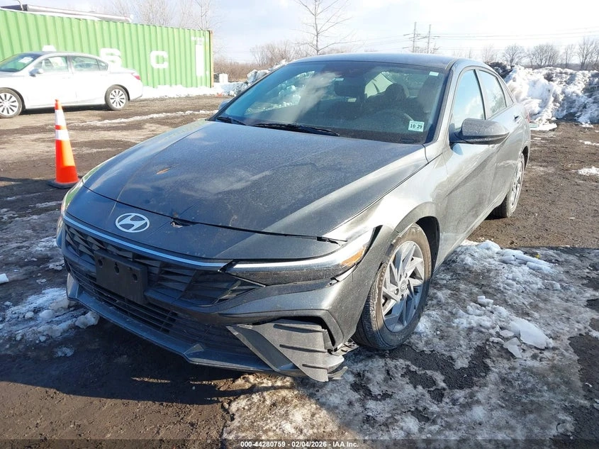Hyundai Elantra 2l Sel, снимка 6 - Автомобили и джипове - 53807795