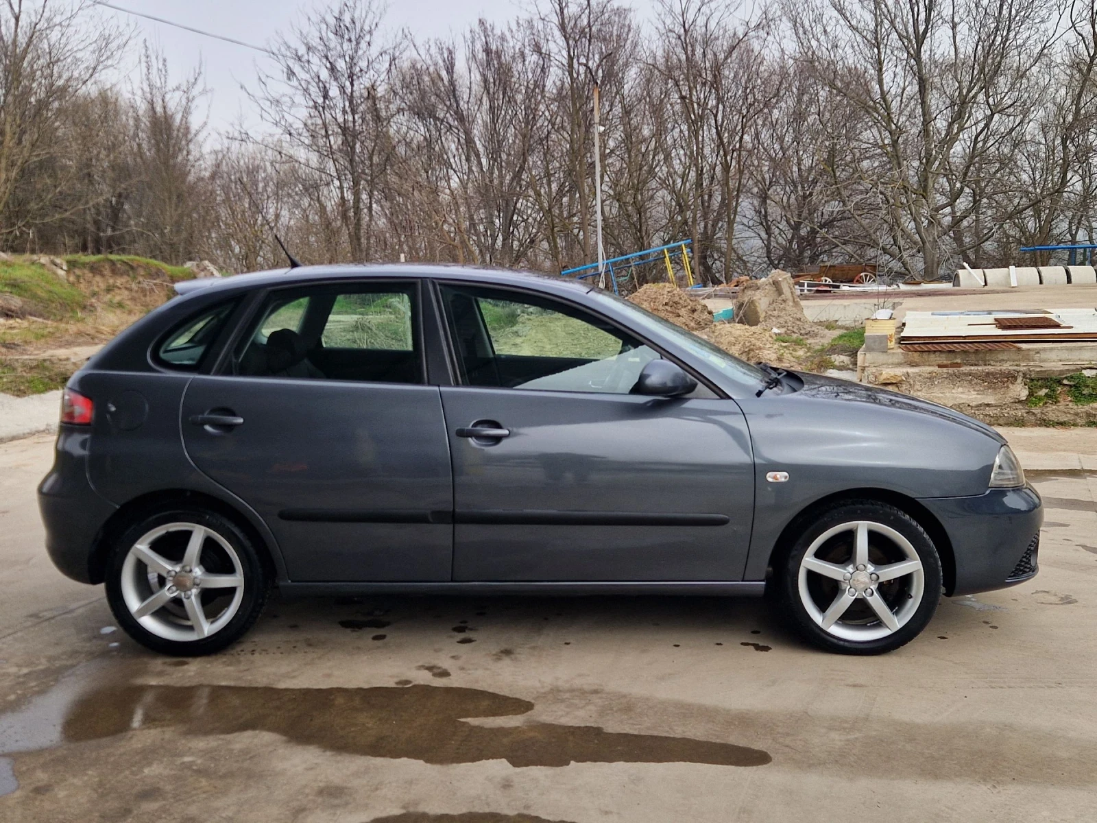 Seat Ibiza 1.2i 70�.�. | Mobile.bg � ����������� 2