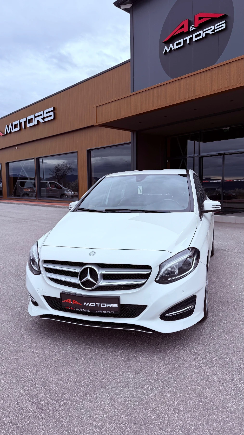 Mercedes-Benz B 200 4-MATIC;AMG Optic;FACELIFT;АВТОМАТ;НАВИГАЦИЯ