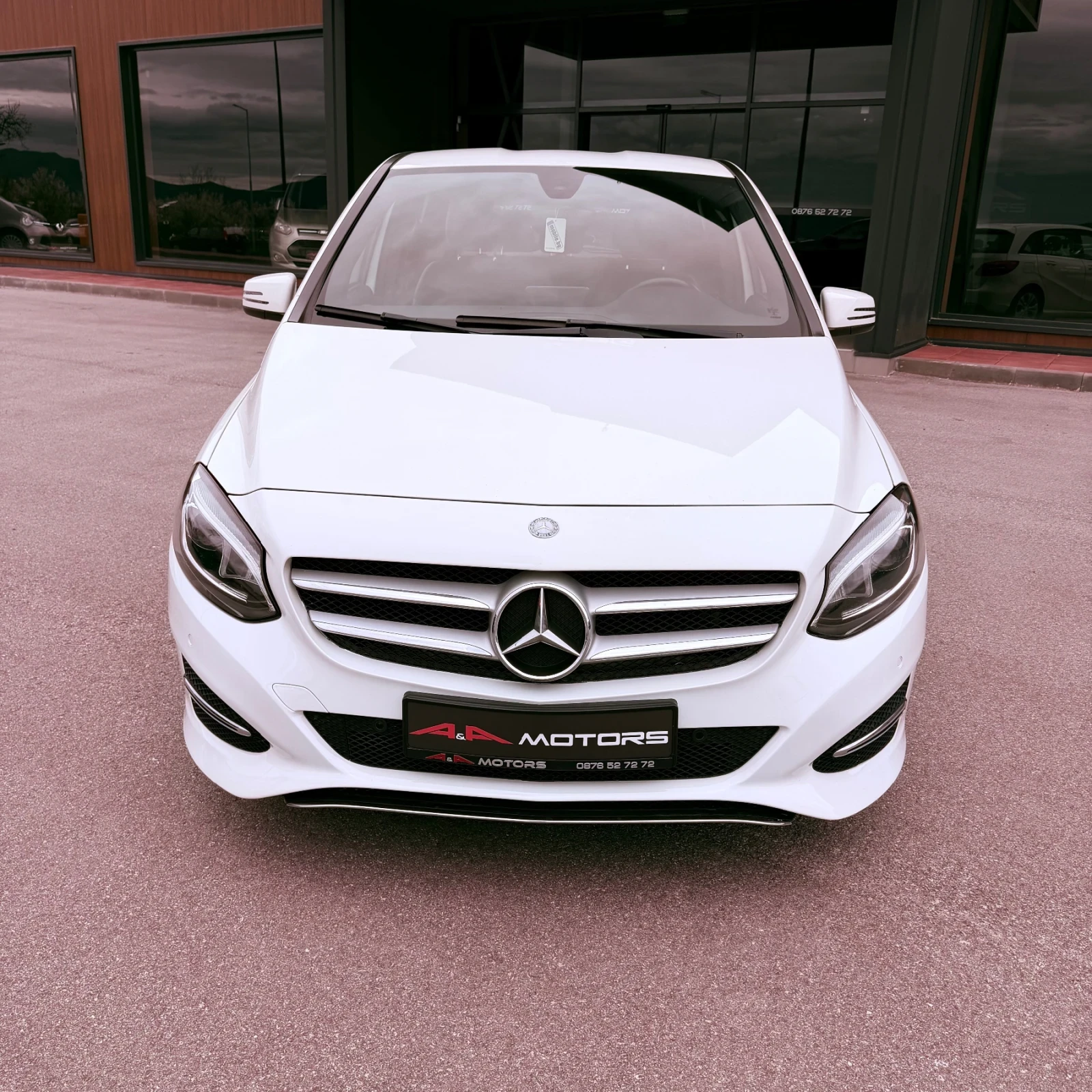 Mercedes-Benz B 200 4-MATIC;AMG Optic;FACELIFT;АВТОМАТ;НАВИГАЦИЯ, снимка 5 - Автомобили и джипове - 54032339