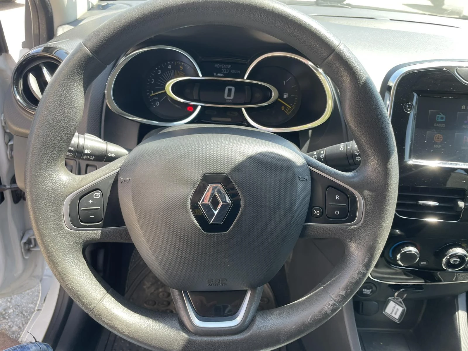 Renault Clio IV 1.5 dci 1+ 1 N1, снимка 8 - Автомобили и джипове - 55470272