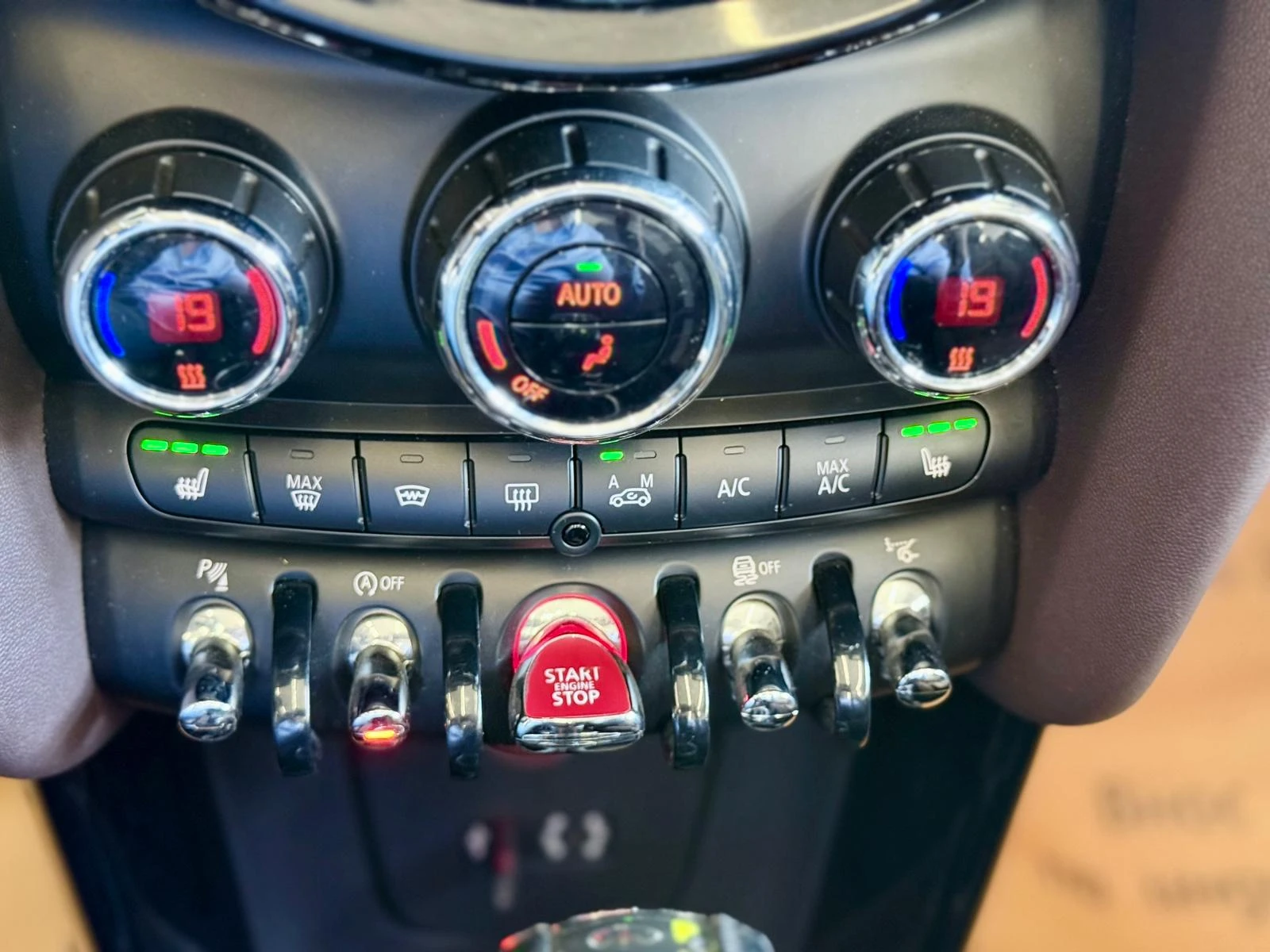 Mini John Cooper Works Cabrio* Harman/Kardon* Подгрев* Лизинг , снимка 14 - Автомобили и джипове - 54333966