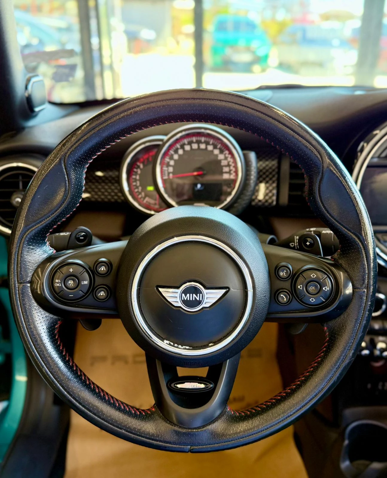 Mini John Cooper Works Cabrio* Harman/Kardon* Подгрев* Лизинг , снимка 10 - Автомобили и джипове - 54333966
