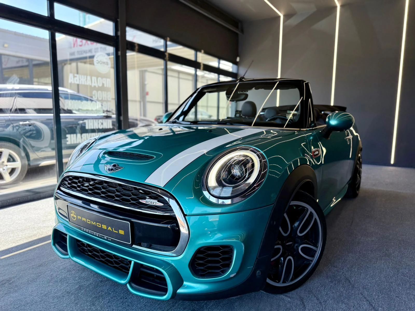Mini John Cooper Works Cabrio* Harman/Kardon* Подгрев* Лизинг , снимка 3 - Автомобили и джипове - 54333966