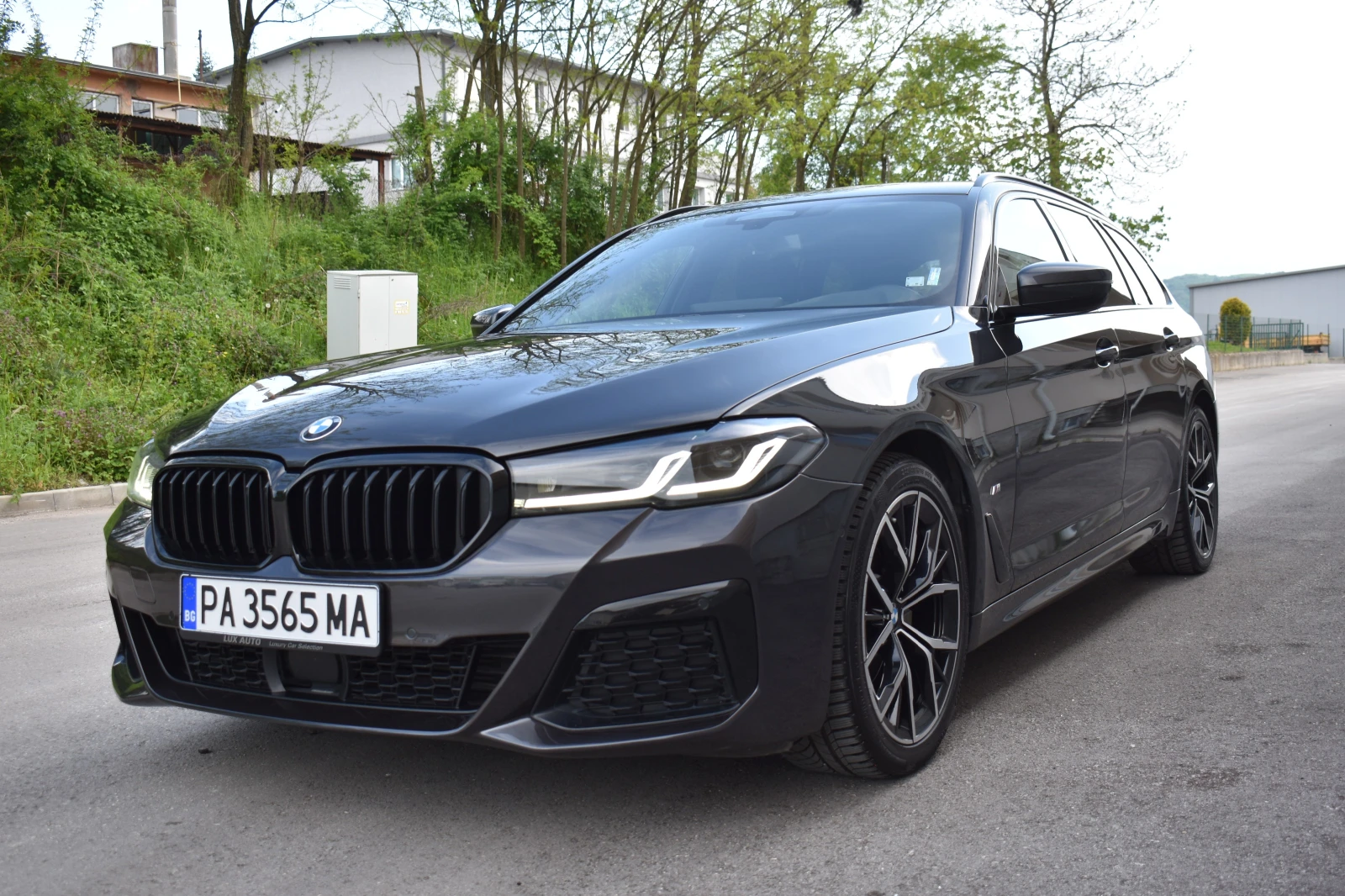 BMW 520 M-SPORT/X-drive/FACELIFT/KEYLESS/LED/УНИКАЛНО!!