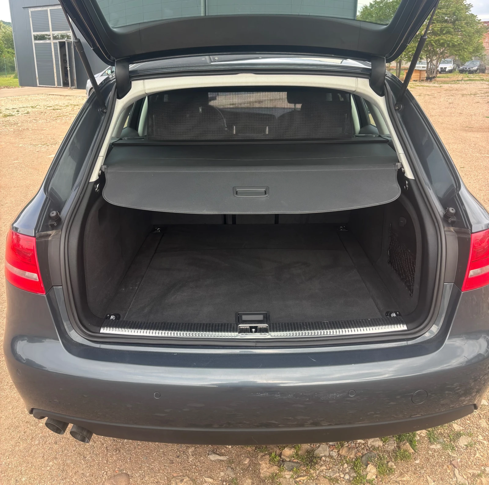Audi A4 2.0 TDI, снимка 9 - Автомобили и джипове - 54624630