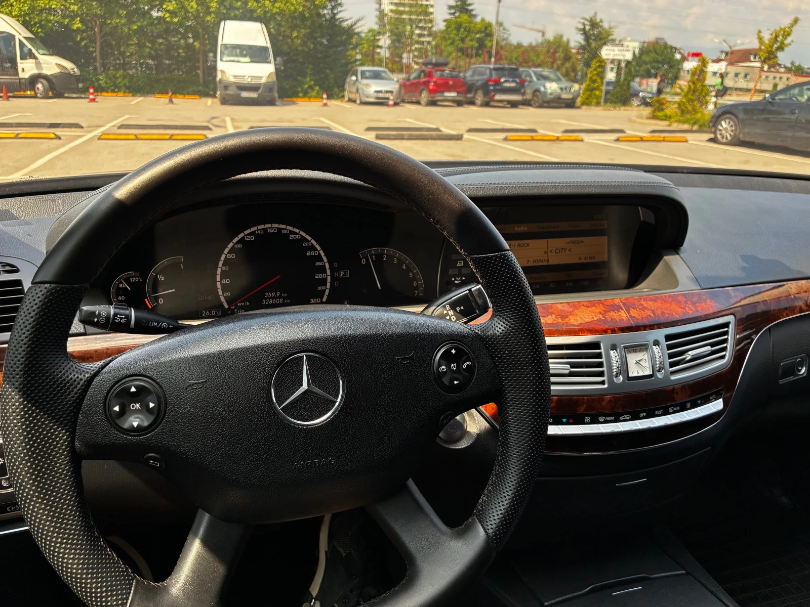 Mercedes-Benz S 500 Всички Екстри! ТОП W221, снимка 14 - Автомобили и джипове - 54803817