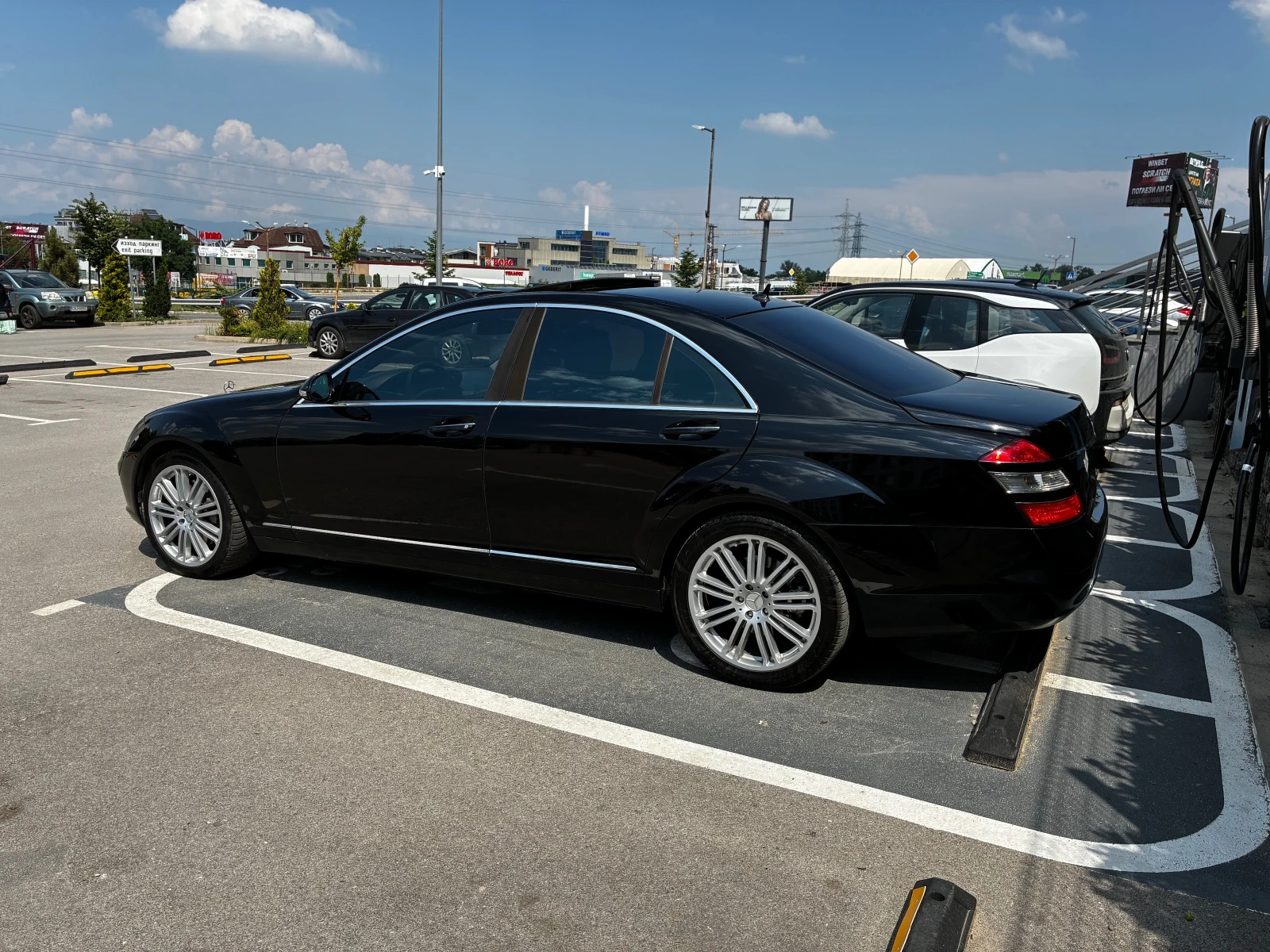 Mercedes-Benz S 500 Всички Екстри! ТОП W221, снимка 3 - Автомобили и джипове - 54803817