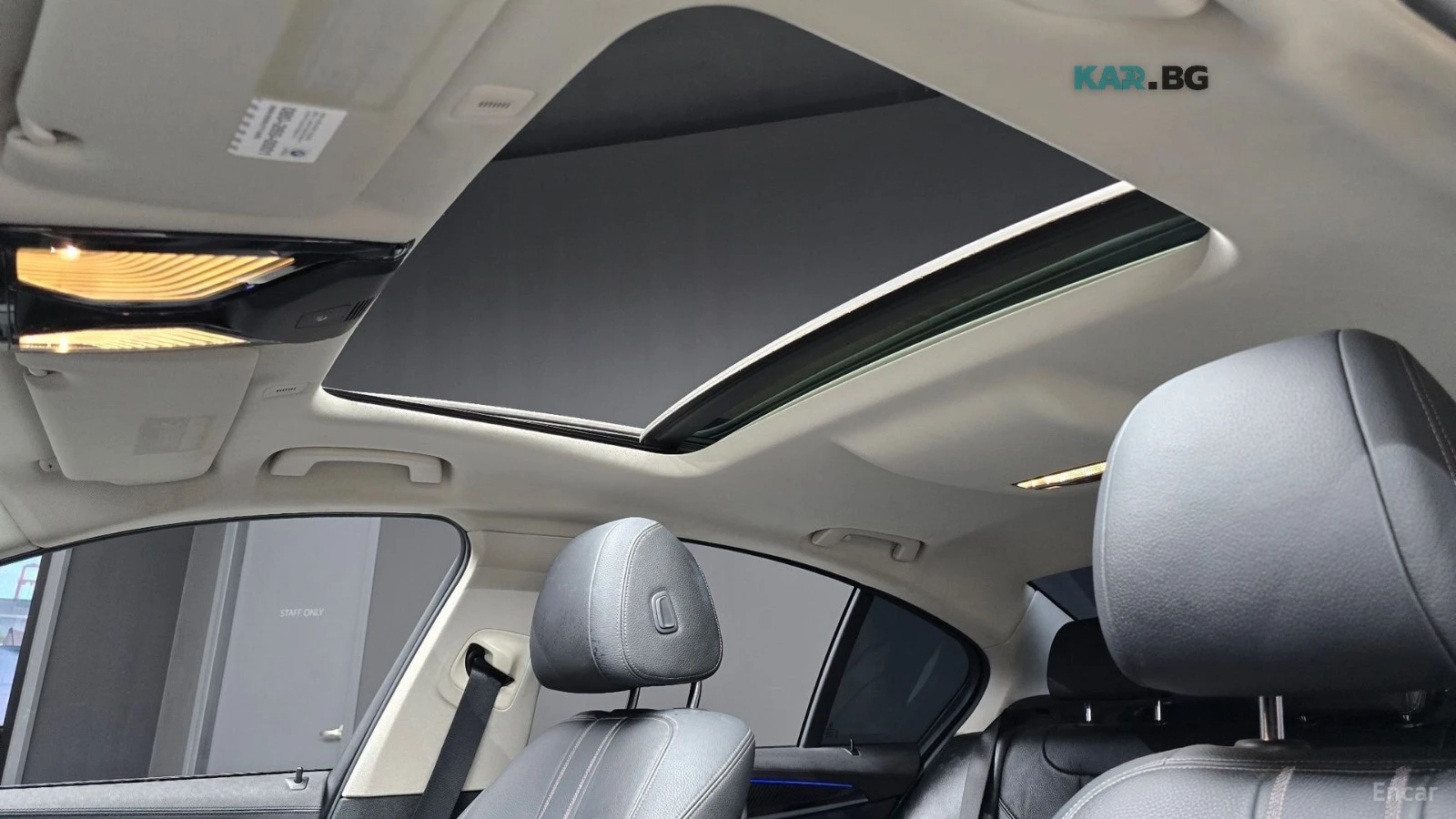 BMW 520 Luxury* M-SPORT* ПОДГРЕВ* ШИБИДАХ* КАМЕРА* HUD* , снимка 15 - Автомобили и джипове - 55854351