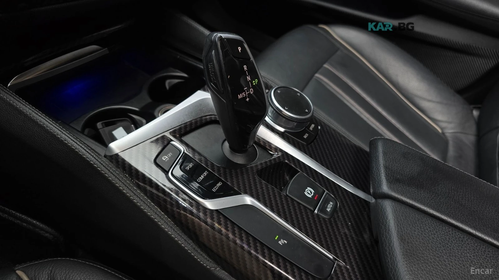 BMW 520 Luxury* M-SPORT* ПОДГРЕВ* ШИБИДАХ* КАМЕРА* HUD* , снимка 8 - Автомобили и джипове - 55854351