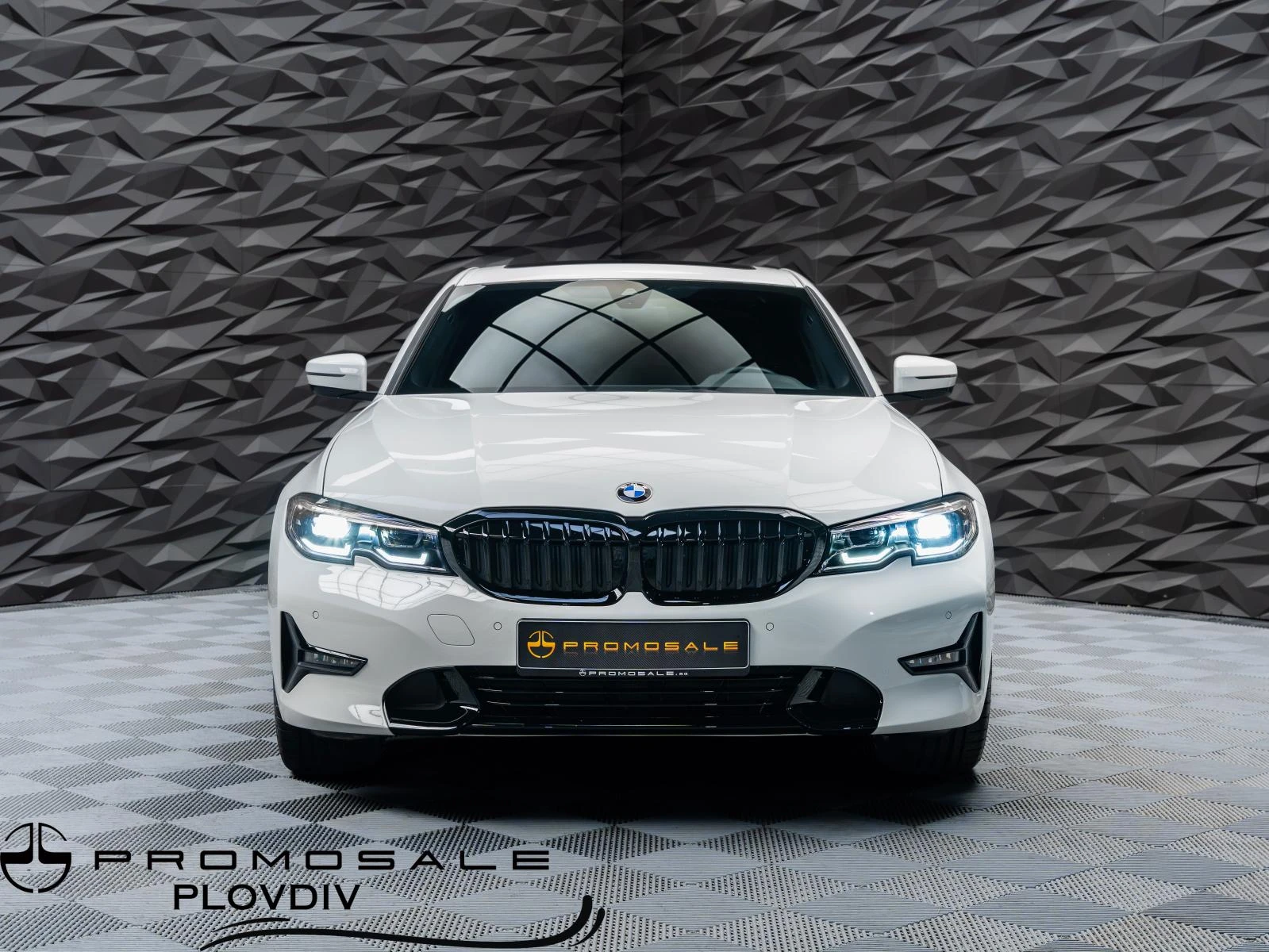 BMW 330 i* XDRIVE* PANO* CAM* MEMORY* ПОДГРЕВ* , снимка 2 - Автомобили и джипове - 56287616