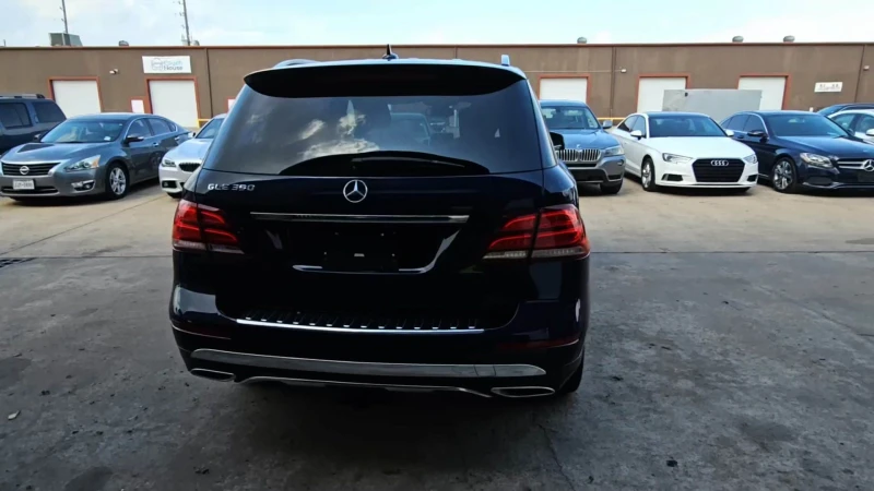 Mercedes-Benz GLE 350, снимка 3 - Автомобили и джипове - 47901845