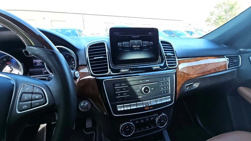 Mercedes-Benz GLE 350, снимка 5 - Автомобили и джипове - 47901845