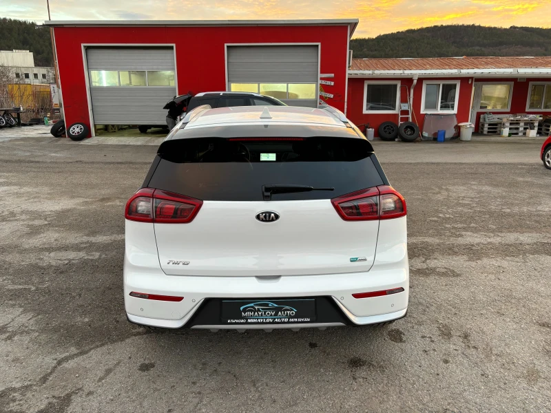 Kia Niro 1.6 HYBRID КОЖА= НАВИГАЦИЯ= АВТОМАТИК, снимка 4 - Автомобили и джипове - 48720998