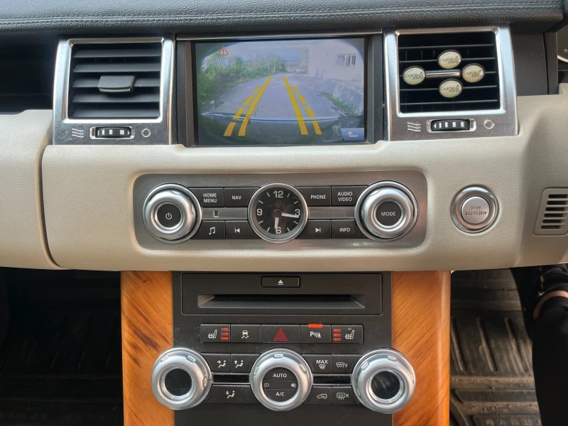 Land Rover Range Rover Sport 3.0D FACELIFT 306DT, снимка 12 - Автомобили и джипове - 50711925