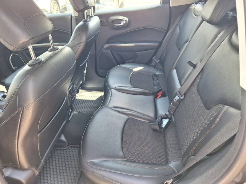 Jeep Compass 1.4 MA Limited 4WD 9 G-tronic , снимка 8 - Автомобили и джипове - 51282974