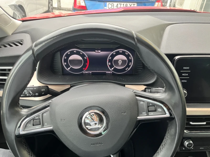 Skoda Kamiq 1.0 TSI, снимка 10 - Автомобили и джипове - 52311101