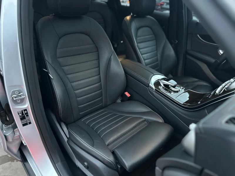 Mercedes-Benz GLC 220 D* AVANTGARDE* 4MATIC* ПАНОРАМА* , снимка 12 - Автомобили и джипове - 52655641