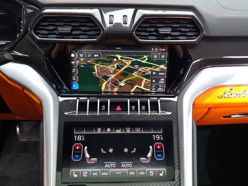 Lamborghini Urus 4.0 DHU Automatic, снимка 15 - Автомобили и джипове - 55813545