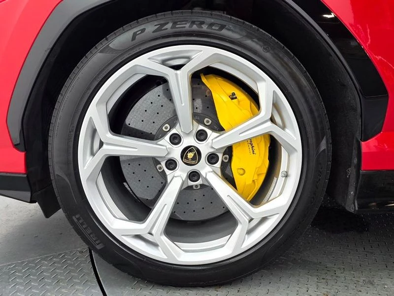 Lamborghini Urus 4.0 DHU Automatic, снимка 5 - Автомобили и джипове - 55813545