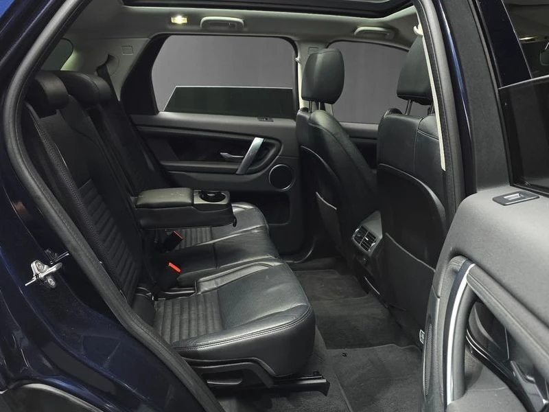 Land Rover Discovery Sport 2.0 Automatic, снимка 12 - Автомобили и джипове - 55841195