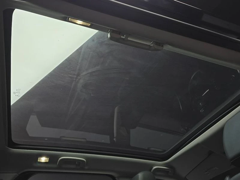 Land Rover Discovery Sport 2.0 Automatic, снимка 17 - Автомобили и джипове - 55841195